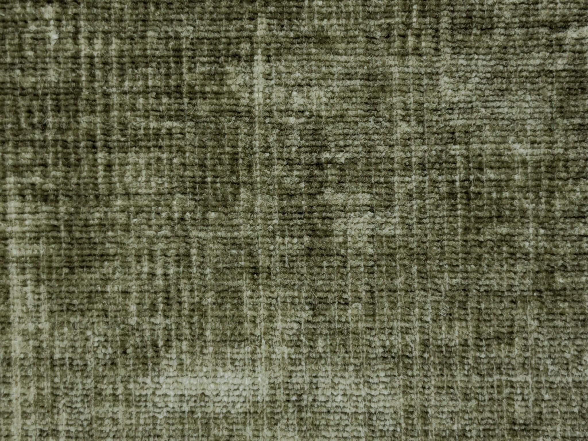 16372